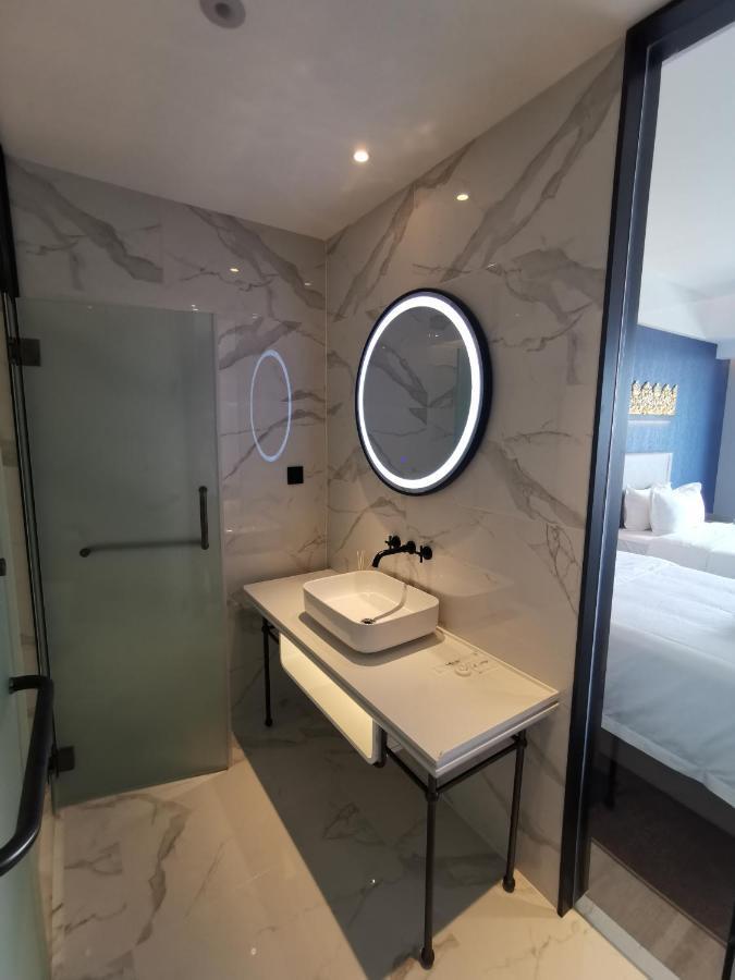Tian Yi International Hotel 天艺国际酒店 Пном Пен Екстериор снимка