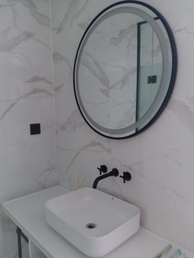Tian Yi International Hotel 天艺国际酒店 Пном Пен Екстериор снимка