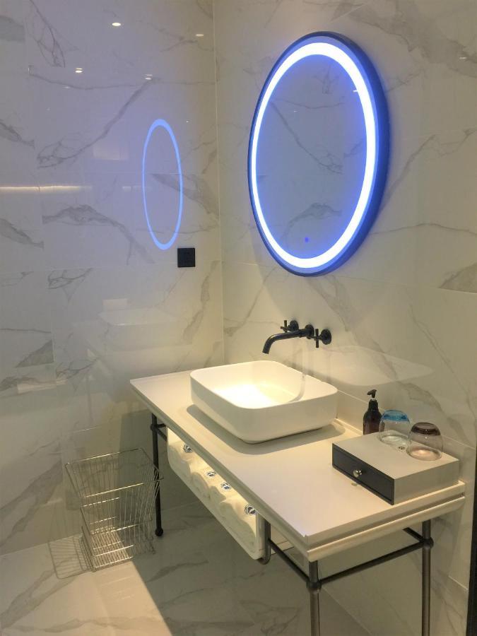 Tian Yi International Hotel 天艺国际酒店 Пном Пен Екстериор снимка