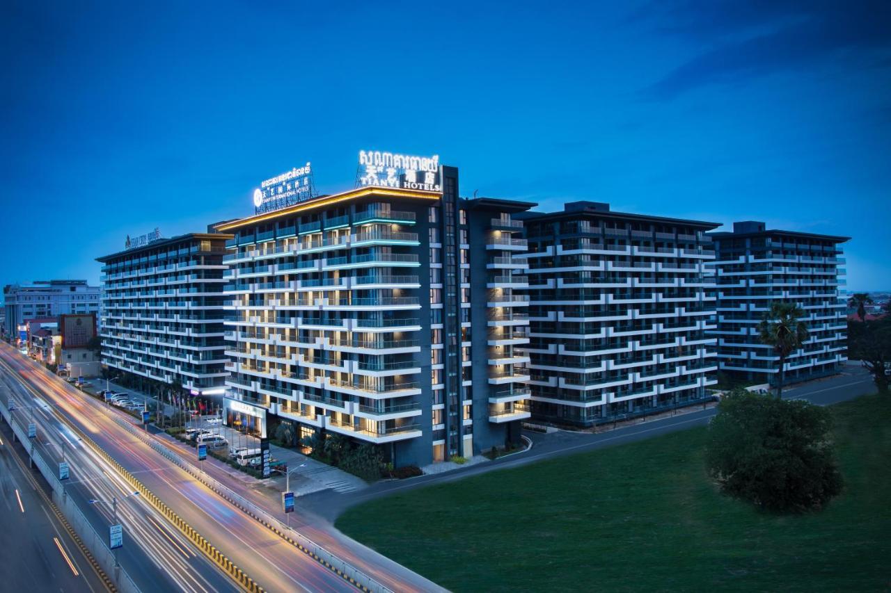 Tian Yi International Hotel 天艺国际酒店 Пном Пен Екстериор снимка