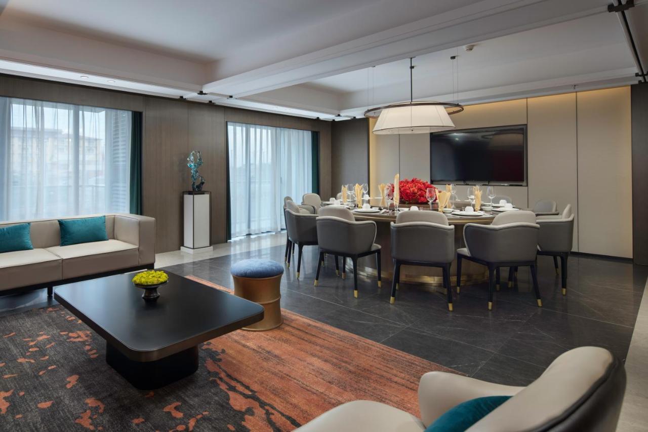 Tian Yi International Hotel 天艺国际酒店 Пном Пен Екстериор снимка